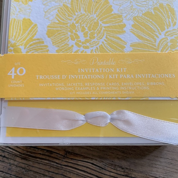 Brides Wedding Invitations NEW - Picture 3 of 6